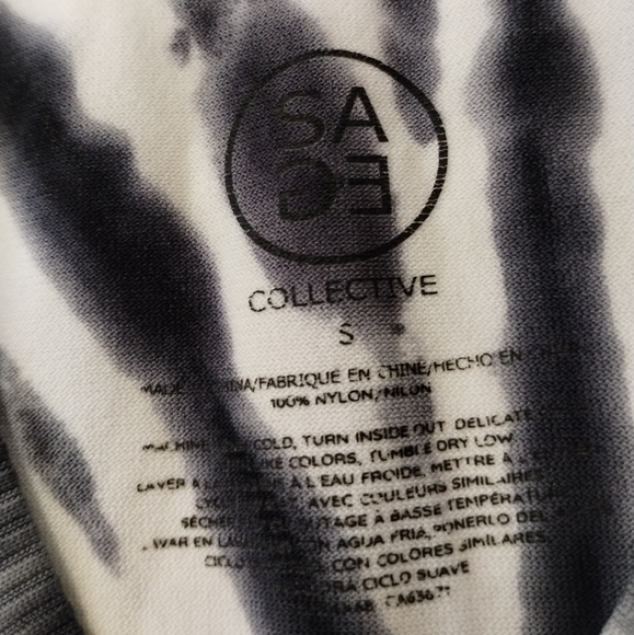 *5 for $20* Sage Collective tiedye active tank top - Picture 5 of 6